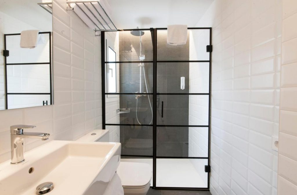 Antique Pamplona Tres Reyes Apartments | Pamplona, Navarra